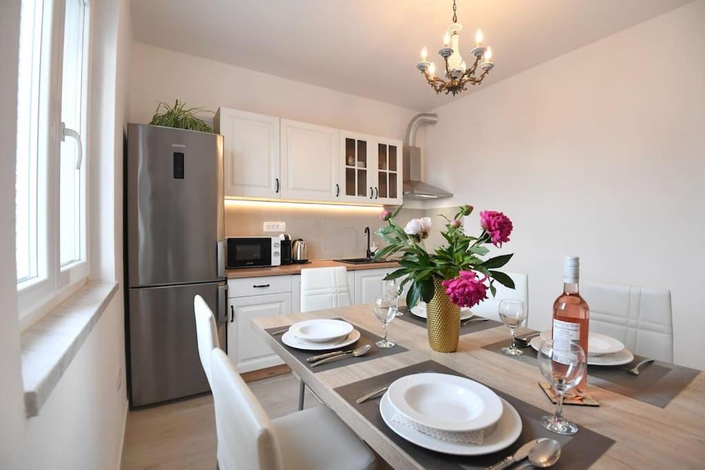 זאדאר Apartman Ilijana מראה חיצוני תמונה